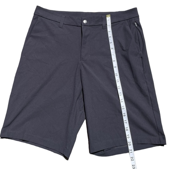Grey Lululemon Short (32) - Picture 3 of 4